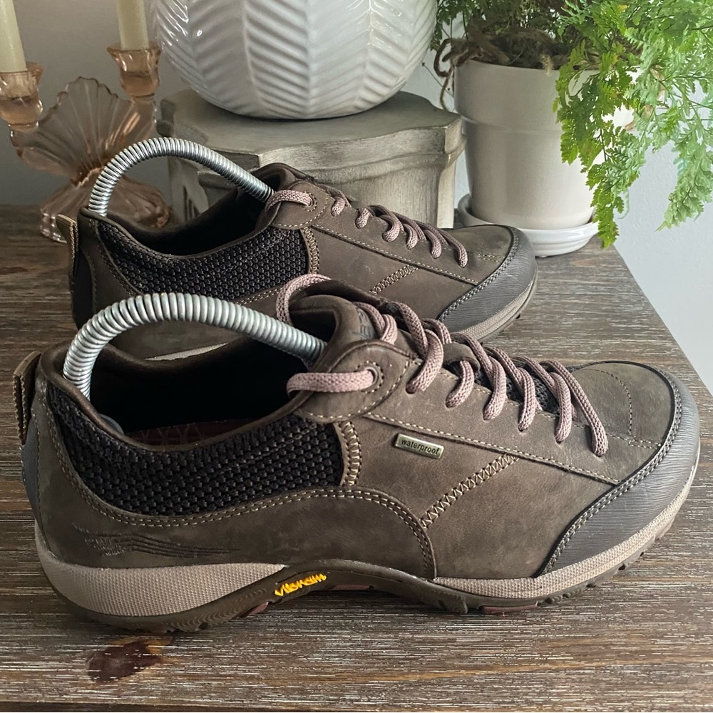 Dansko‎ Paisley Waterproof Suede Leather Sneakers Shoes Womens 40 Walnut Brown - Picture 4 of 16